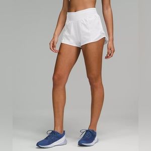 Lululemon Hotty Hot High-Rise Lined Short 2.5"